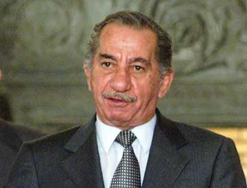 Η στάση της Ελλάδας εν όψει διαγγέλματος Τ.Παπαδόπουλου και δημοψηφίσματος