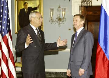 «Ήρεμη» δυσαρέσκεια της ρωσικής κυβέρνησης για τη διεύρυνση του ΝΑΤΟ