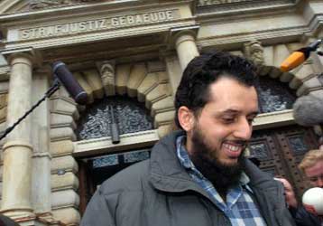 Προσωρινά ελεύθερος ο μόνος μέχρι τώρα φυλακισμένος για την 11η Σεπτεμβρίου