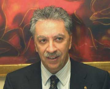 Δεν θα υπάρξουν αλλαγές στις ελληνικές τράπεζες το 2004, εκτιμά ο Μιχ.Σάλλας