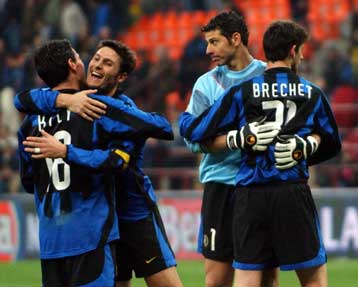 Οι οκτώ «μονομάχοι» ξεκινούν την προσπάθεια πρόκρισης στους τέσσερις