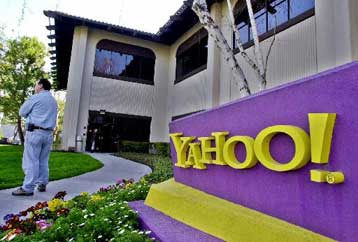 Θετικά αποτελέσματα και προβλέψεις από Yahoo! και Dell