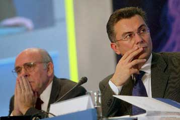 Πληροφορίες για ρήξεις στο εσωτερικό του κυβερνητικού επιτελείου