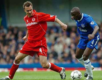 Πιο κοντά στον τίτλο η Αρσεναλ μετά τη «λευκή» ισοπαλία της Τσέλσι με τη Μίντλεσμπρο