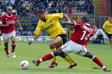 Εξακολουθεί να ελπίζει για το Champions League η Ίντερ, πικρή ήττα για Περούτζια