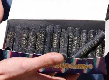 Τέσσερα άτομα τραυματίστηκαν από βεγγαλικά στην Ανάσταση