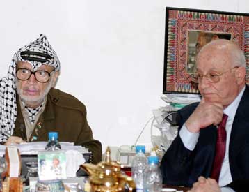 Δεν θα υπάρξει ειρήνη με το Ισραήλ χωρίς τερματισμό της κατοχής, προειδοποιεί ο Αραφάτ