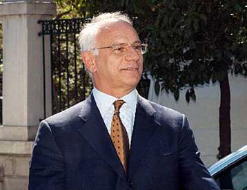 Αντικαθίστανται όλοι οι υπεύθυνοι για τις προμήθειες στις Ένοπλες Δυνάμεις