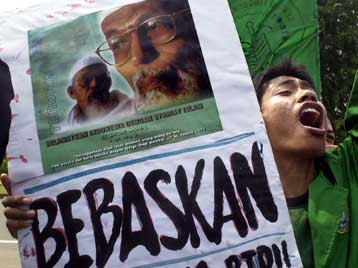 Ύποπτος για την επίθεση στο Μπαλί θεωρείται πλέον ο Ινδονήσιος κληρικός Αμπού Μπασίρ