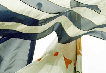 Θετικές προοπτικές για τις ελληνο-κυπριακές σχέσεις με την ένταξη της Κύπρου στην ΕΕ