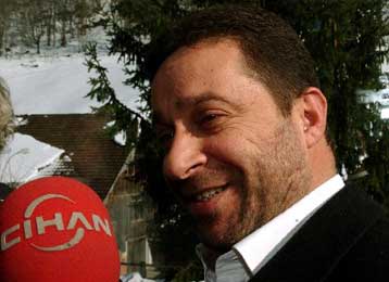 Εν αναμονή της τελικής θέσης του κόμματος Σερντάρ Ντενκτάς επί του σχεδίου Ανάν