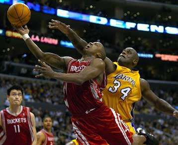 Πρεμιέρα στα πλέι οφ του ΝΒΑ με νίκες για Πέισερς, Νετς, Σπερς και Λέικερς