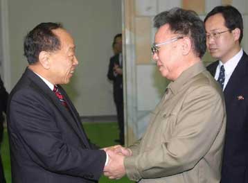 Επίσκεψη ιστορικής και… πυρηνικής σημασίας του Βορειοκορεάτη ηγέτη στο Πεκίνο