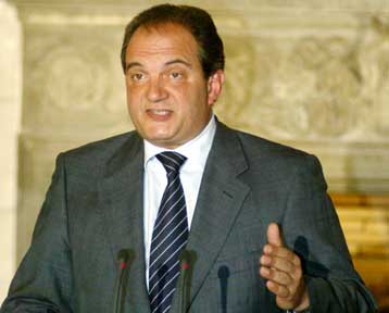 Αυτοσυγκράτηση για τις Ολυμπιακές δαπάνες θα ζητήσει από τους υπουργούς ο Κ.Καραμανλής