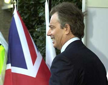 «Όχι» στο Σύνταγμα της ΕΕ λέει η πλειονότητα των Βρετανών, σύμφωνα με δημοσκόπηση