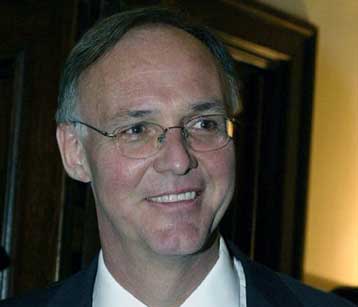 Καταργείται από την 1η Ιουλίου η συνταξιοδοτική εισφορά 1%-5% υπέρ του Δημοσίου