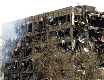 Tέσσερις νεκροί και 148 τραυματίες από επίθεση αυτοκτονίας στη Σαουδική Αραβία