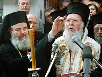 Σύγκληση έκτακτης Ιεράς Συνόδου για το θέμα των μητροπολιτών των «Νέων Χωρών»