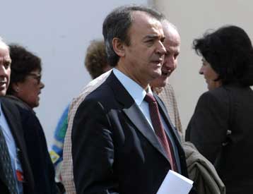 Αποχώρησε από το δικαστήριο ο Δ.Τσοβόλας διαμαρτυρόμενος για απόφαση της προέδρου