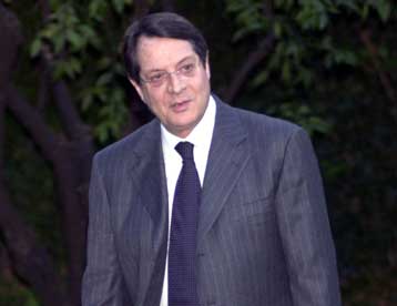 Περιορισμούς στην ελεύθερη διακίνηση ιδεών στην Κύπρο καταγγέλλει ο πρόεδρος του ΔΗΣΥ