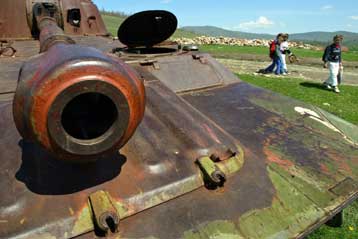 Τα αλβανόφωνα ΜΜΕ «φωτογραφίζει» ο ΟΑΣΕ για τα επεισόδια στο Κόσοβο