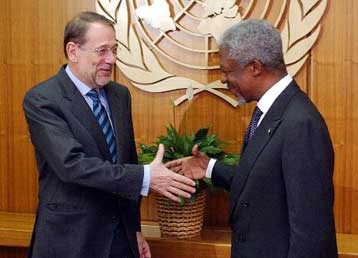 Προειδοποιήσεις Σολάνα για την επόμενη μέρα σε περίπτωση απόρριψης του σχεδίου Ανάν