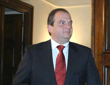 Στις 24 Ιουλίου το Συνέδριο της ΝΔ ανακοινώνει ο Κώστας Καραμανλής