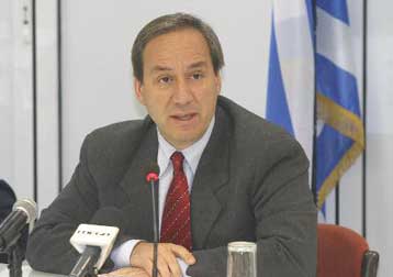 «Ασφυξία» προκαλούν οι δαπάνες στον προϋπολογισμό