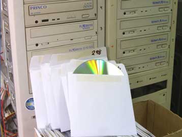 Διεθνής επιχείρηση αποκαλύπτει κυκλώματα ηλεκτρονικής πειρατείας