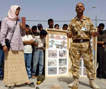 Με επιθέσεις αυτοκτονίας απειλεί τους Αμερικανούς ο σκληροπυρηνικός σιίτης Αλ Σαντρ