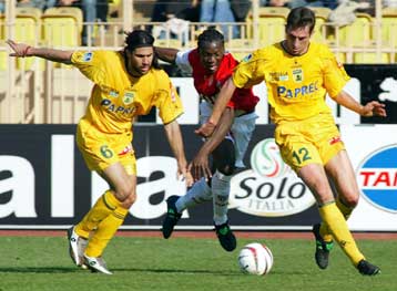 Δώρο της Ναντ στη Λιόν, ψυχρολουσία για τη Μονακό