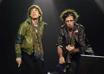 Στη μεγάλη οθόνη αναβιώνει η δίκη των Rolling Stones για κατοχή ναρκωτικών