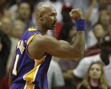 Στον επόμενο γύρο των πλέι οφ Ιντιάνα, Ν.Τζέρσεϊ και Σαν Αντόνιο – Νίκη των Λέικερς