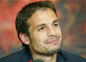 Στο Λονδίνο η ENIC συνεδριάζει, στην Ολλανδία ο Ντέμης διαπραγματεύεται