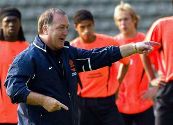 Χωρίς Νίστελροϊ, Ντάβιντς, Φαν ντερ Μέιντε και Κοκού η Ολλανδία