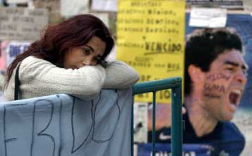 Σημάδια βελτίωσης στην κατάσταση της υγείας του Μαραντόνα