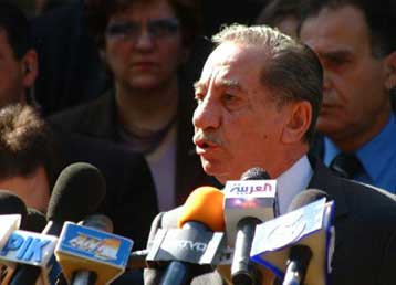 Στην Αθήνα ο Τάσσος Παπαδόπουλος – Την Τετάρτη η συνάντηση με τον πρωθυπουργό