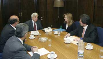 Νέα συνάντηση με Παυλόπουλο επί του νομοσχεδίου για τη Δημόσια Διοίκηση ζητά η ΕΝΑΕ