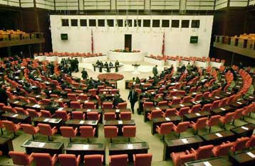 Συνταγματική αναθεώρηση για την εναρμόνισή της στην ΕΕ προωθεί η Τουρκία