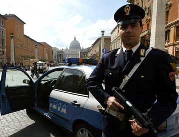 Αθώους έκρινε ιταλικό δικαστήριο 12 ύποπτους για ανάμειξη σε τρομοκρατικές ενέργειες