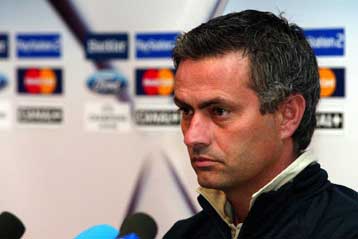 Έτοιμες να φτάσουν ακόμα και στα δικαστήρια είναι Τσέλσι, Πόρτο για τον Μουρίνιο