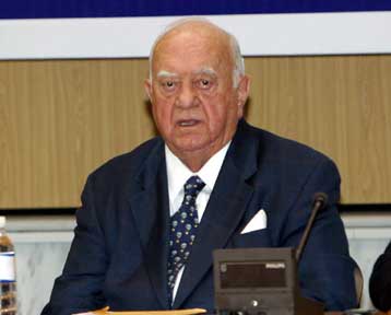 Προτάσεις για ενεργότερη παρουσία των απόδημων Ελλήνων από τον Αντριου Αθενς