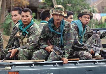 Ενισχύονται οι δυνάμεις ασφαλείας στη νότια Ταϊλάνδη για το φόβο νέων συγκρούσεων