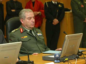 Την εκπαίδευση Ελλήνων αξιωματικών αναλαμβάνει η στρατιωτική CIA