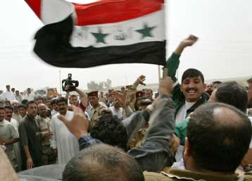 Αποσύρονται οι αμερικανικές δυνάμεις από τη Φαλούτζα