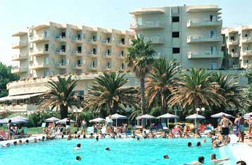 «Ολυμπιακές» αυξήσεις έως 300% στις τιμές των ξενοδοχείων