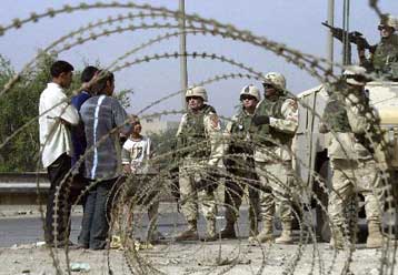 Παραμένουν οι πεζοναύτες στη Φαλούτζα – Υπό τη διοίκηση των ΗΠΑ η ιρακινή δύναμη