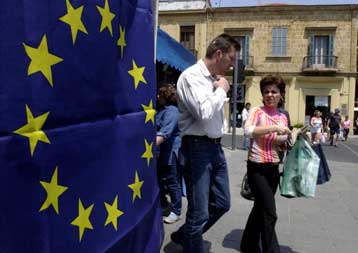 Αίσθημα ικανοποίησης στον πολιτικό κόσμο και τον Eλληνισμό από την ένταξη της Κύπρου