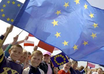 «Πάρτι» στο Δουβλίνο για την ιστορική διεύρυνση της Ευρωπαϊκής Ένωσης των «25»