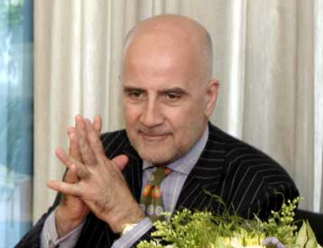 Για διαστρέβλωση του σχεδίου Ανάν από τους πολεμίους του κάνει λόγο ο Ντε Σότο